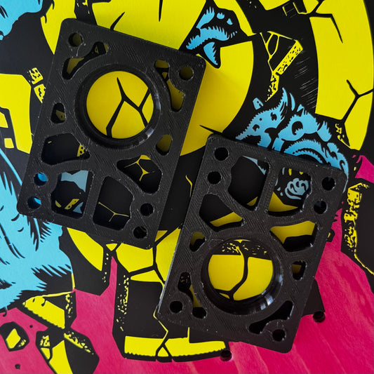 @Skateboardtag Skateboard AirTag Riser - Black